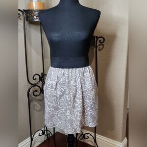 Ann Taylor Loft A Line Linen Skirt With Pockets. Gray And White Paisley. Size 6